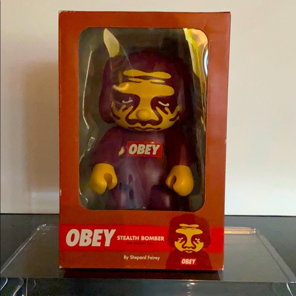 OBEY STEALTH BOMBER SUB-VERSION 2 QEE DOG 8”